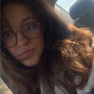 Meet your Posher, Kaitlyn